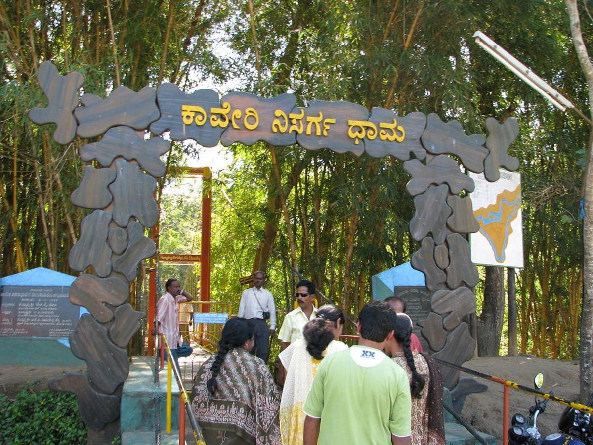 Sri Lakshmi Estates Lejlighed Siddāpur Eksteriør billede