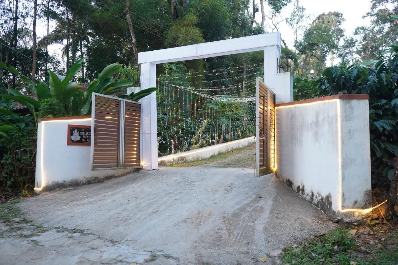 Sri Lakshmi Estates Lejlighed Siddāpur Eksteriør billede