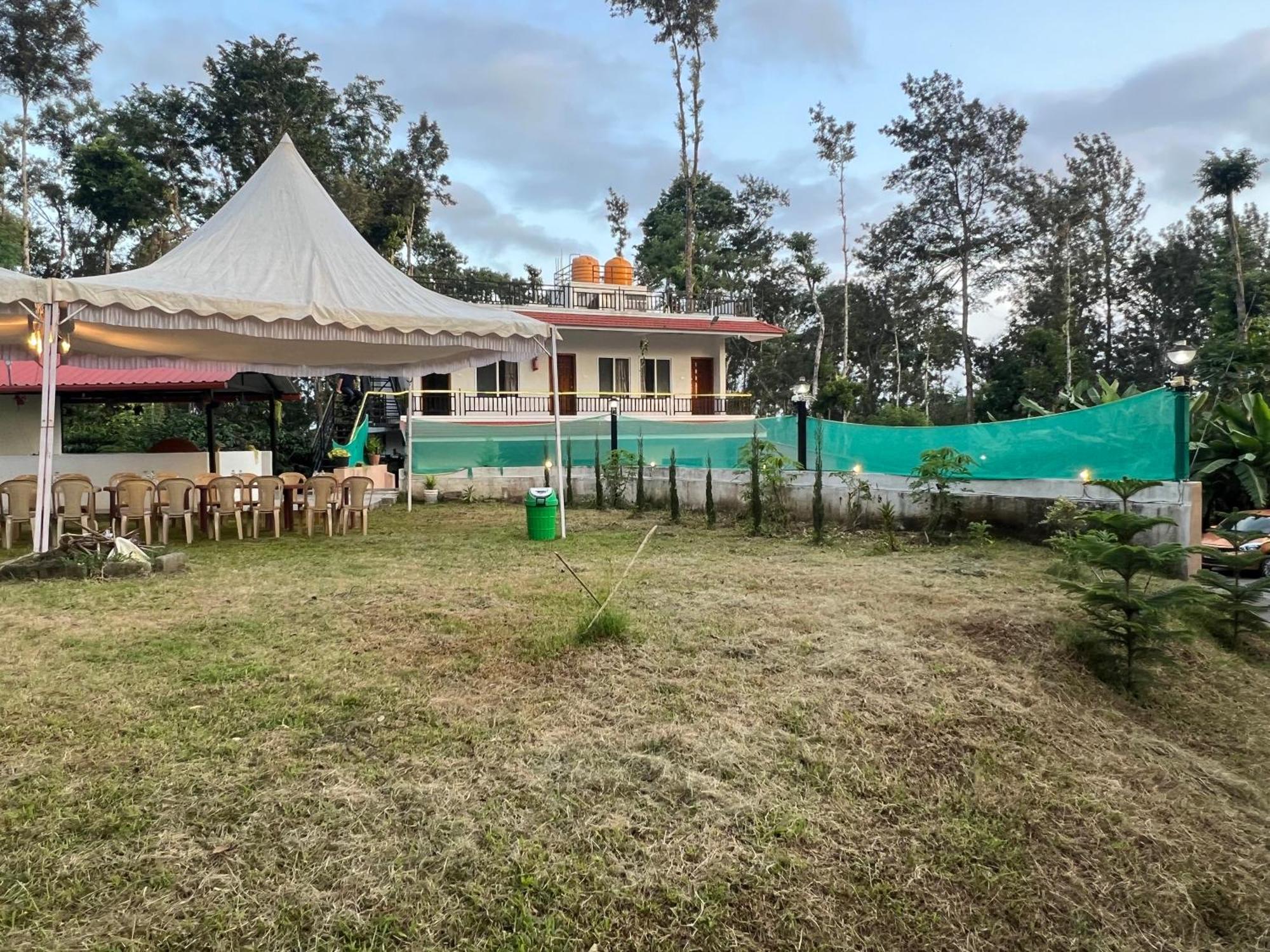 Sri Lakshmi Estates Lejlighed Siddāpur Eksteriør billede
