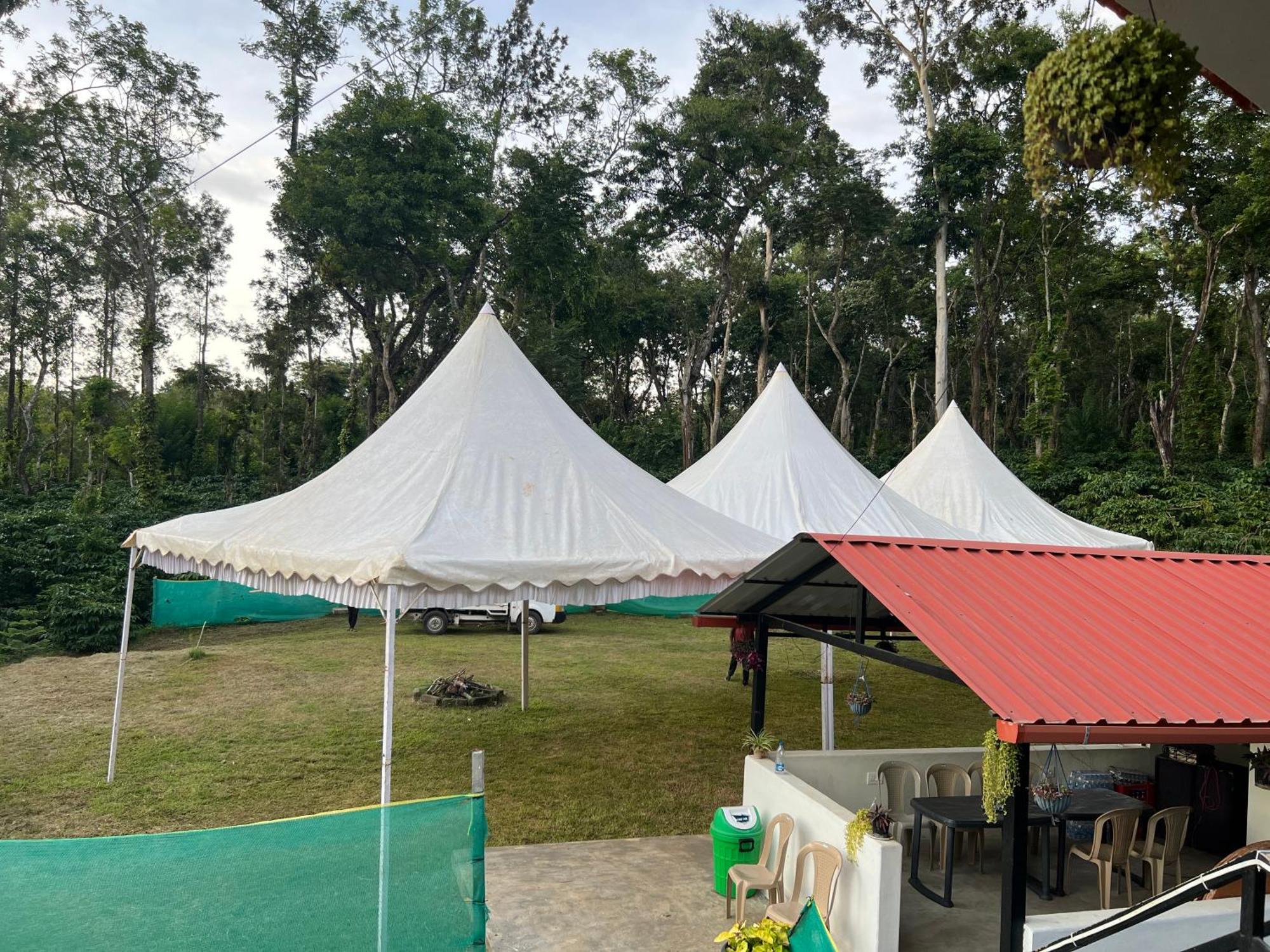 Sri Lakshmi Estates Lejlighed Siddāpur Eksteriør billede